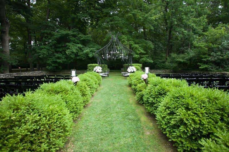 Outdoor garden wedding ceremony 