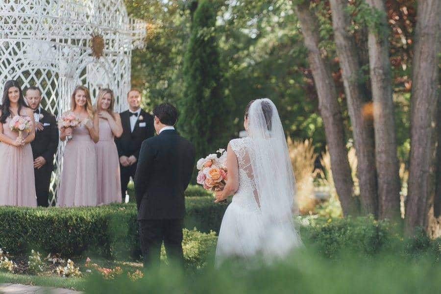 Peach and Pink for an Outdoor Wedding