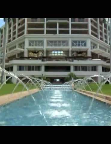 A Perfect Honeymoon Hot Spot