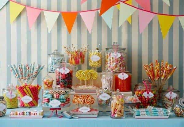 Sweet idea to keep your wedding guests entertained?