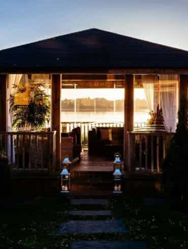 Weddings At Wineport, Ireland’s Lakeshore Retreat