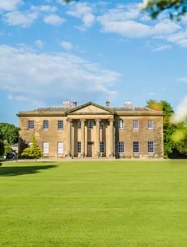 5 Star Weddings chats to Sarah Beeny on the restoration of Rise Hall