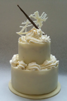  Ben Christopherson has created a special mini wedding cake for Selfridges
