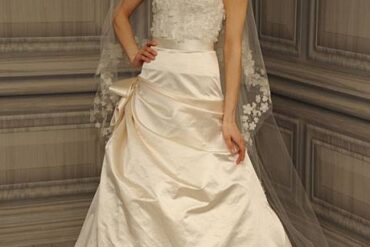 Personal Wedding Dress Finder, Lynn Crean