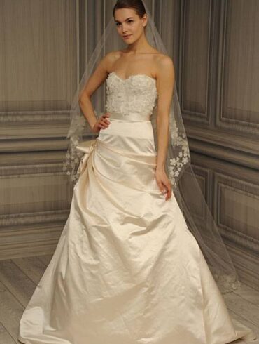 Personal Wedding Dress Finder, Lynn Crean