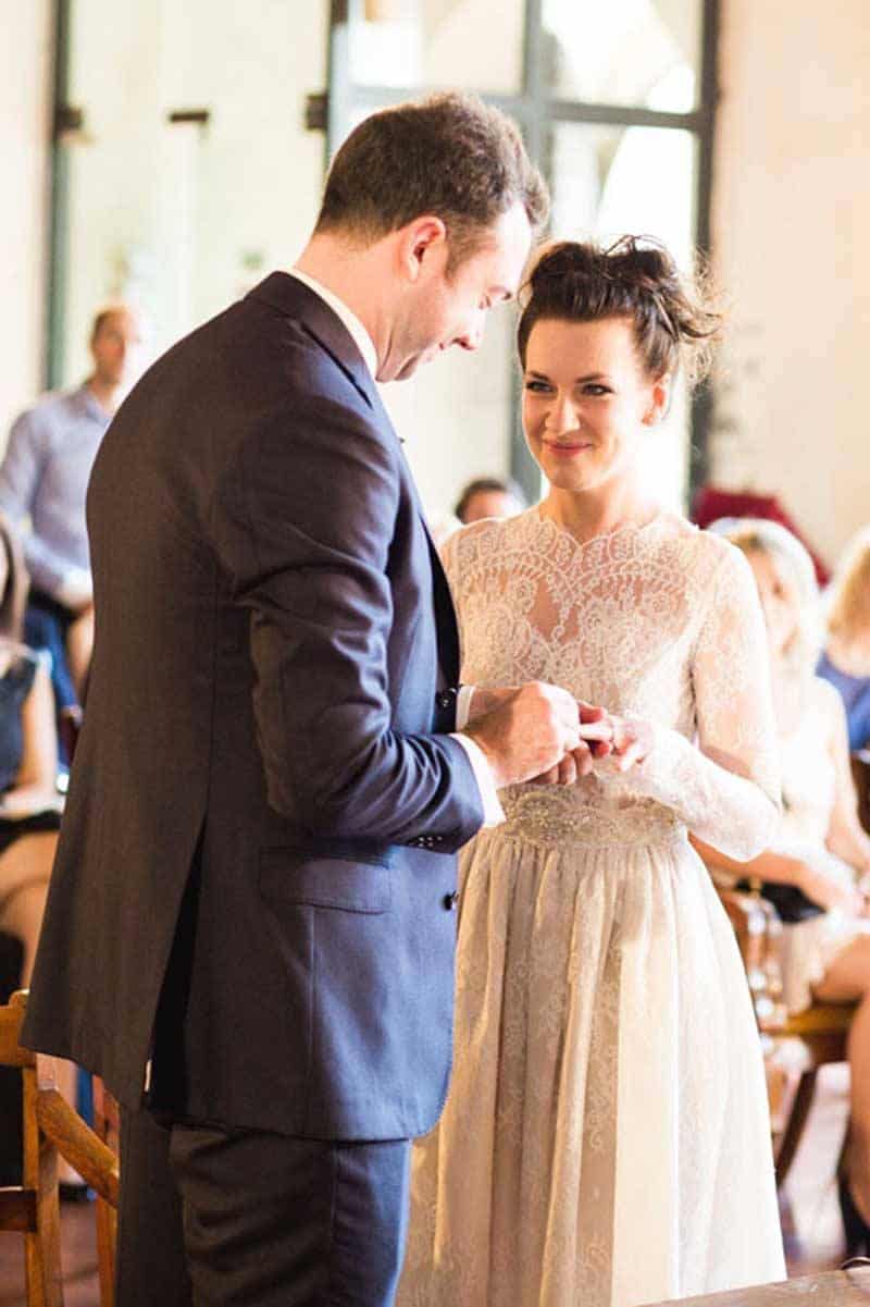Eliza & Rob’s Umbrian Wedding Exchaning Rings