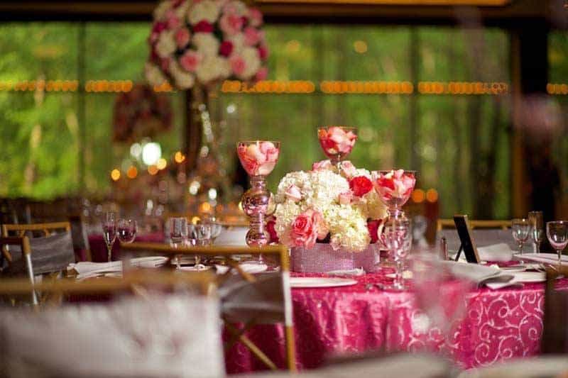 A Garden Wedding In New York Wedding Table