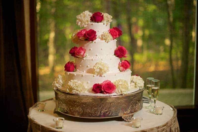 A Garden Wedding In New York Wedding Cake