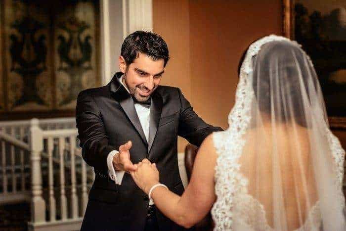 First Meeting Bride and Groom