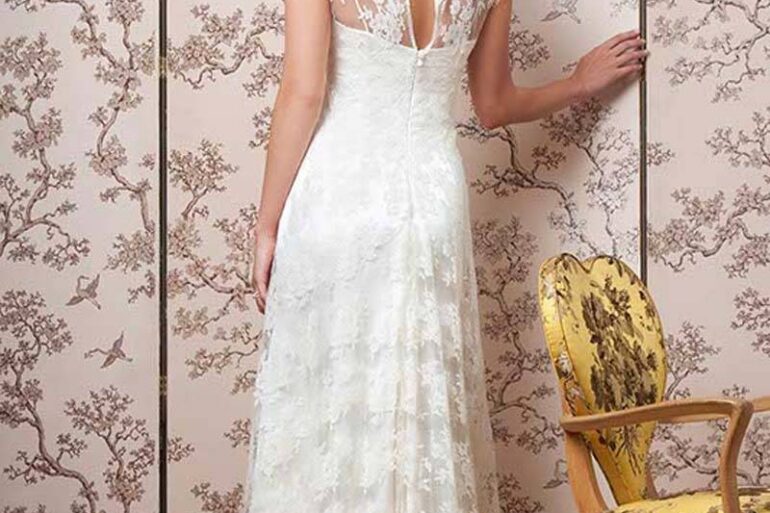 Interview: Emma Hunt On How To Find The Dream Dress
