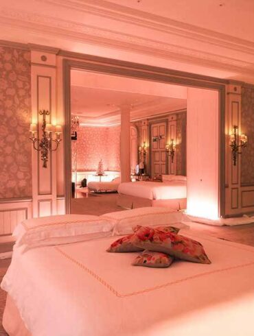 Come To Bed At The Savoy