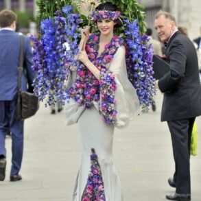 Flower Dress Kicks Off RHS Chelsea Flower Show 2015