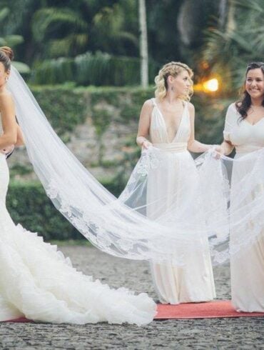 Real Wedding – New York Party in a Magical Marquee…