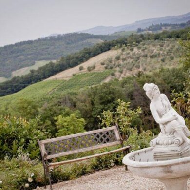 Real Wedding – Symbolic Ceremony and Rustic Banquet in Italy