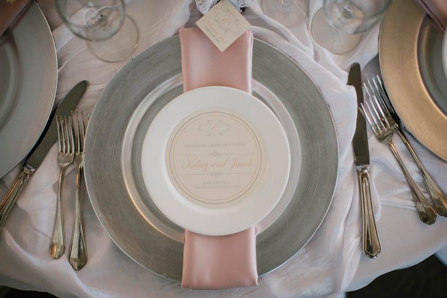 Real Wedding – A Country Club Classic In California Wedding Place Setting