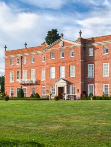 Four Seasons Hampshire Reviewed