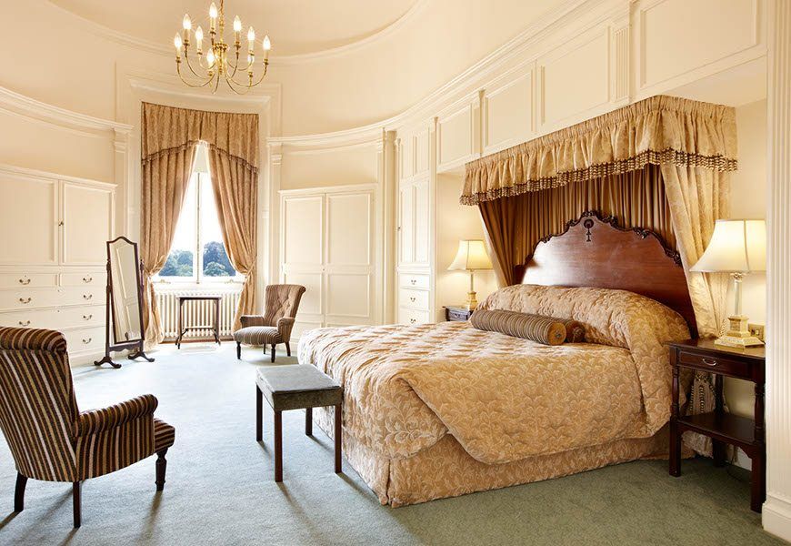 Lady Zia bedroom