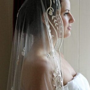 Top Tips For Choosing Your Wedding Veil