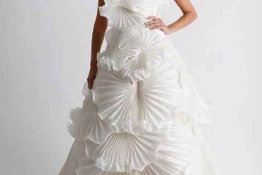Sample Sale by Browns Bride