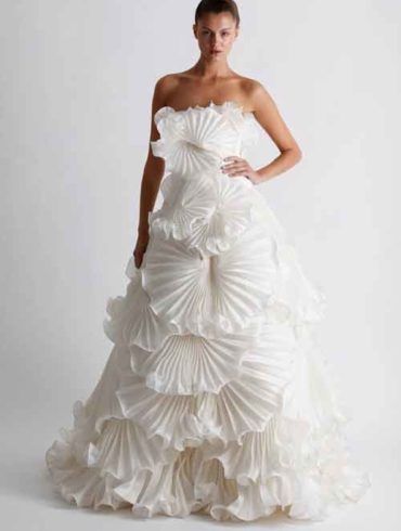 Sample Sale by Browns Bride
