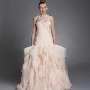 Elizabeth Stuart – Future Meets Fairytale