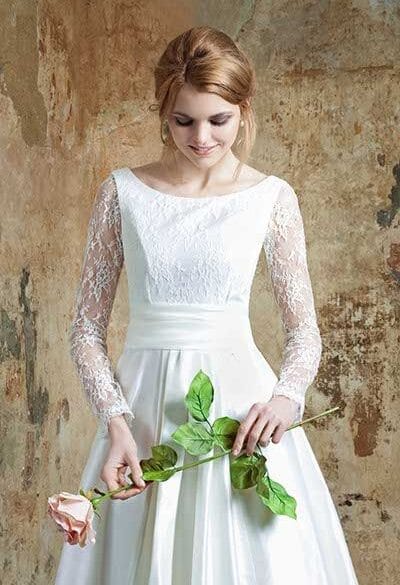 Emma Hunt Launches Echo Bridal Collection