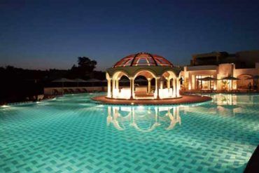 Your Greek Ultimate Luxury Escape