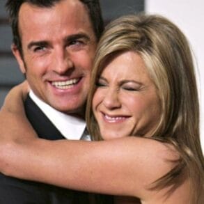 Jennifer Aniston and Justin Theroux Pull Off Surprise Wedding