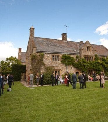 Does Intimate Mean Cut Rate When It Comes To Weddings?