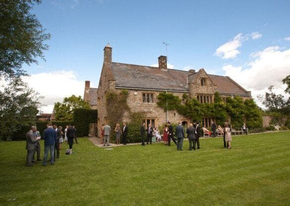 Does Intimate Mean Cut Rate When It Comes To Weddings?