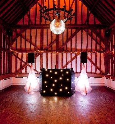 How To Design A Wedding Playlist