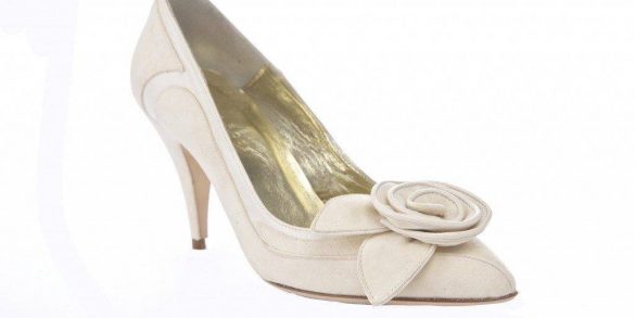Perfect Shoes For Winter Weddings