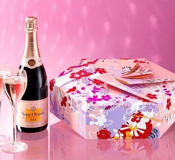 Veuve Clicquot Celebrates Love Introducing The Shakkei Rosé Collection