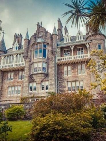 Unrivalled Luxury On Minimoon Locations