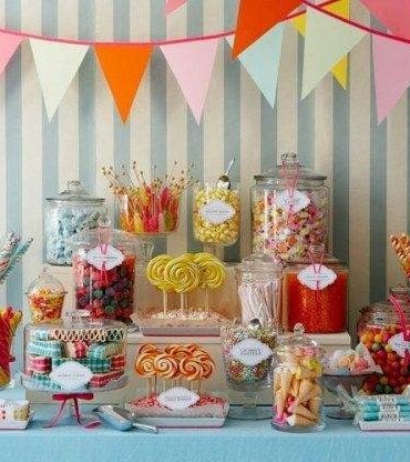 Sweet idea to keep your wedding guests entertained?