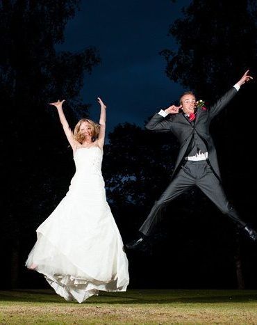 Outdoor Weddings: Vintage Affair In an English Garden