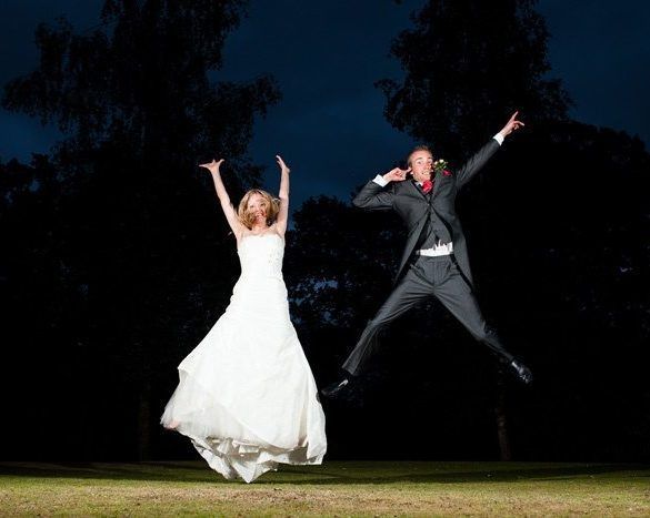 Outdoor Weddings: Vintage Affair In an English Garden