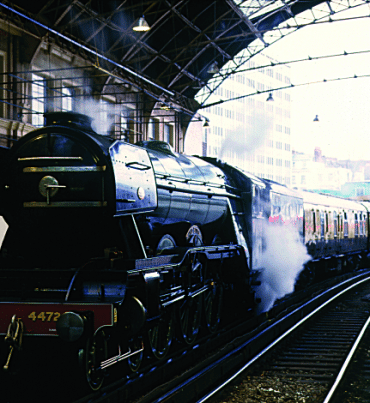 Journey Aboard A Vintage Train This Valentine’s Day
