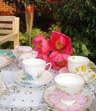 How To Have A Vintage Inspired Wedding Day