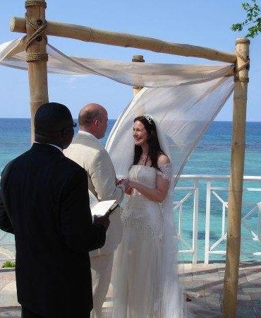 Getting Married Abroad: A Real Brides Tale!