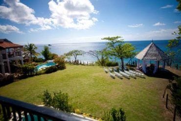 An Intimate Setting For A Caribbean Wedding