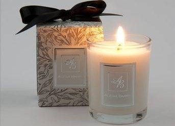 Naturally beautiful wedding candles