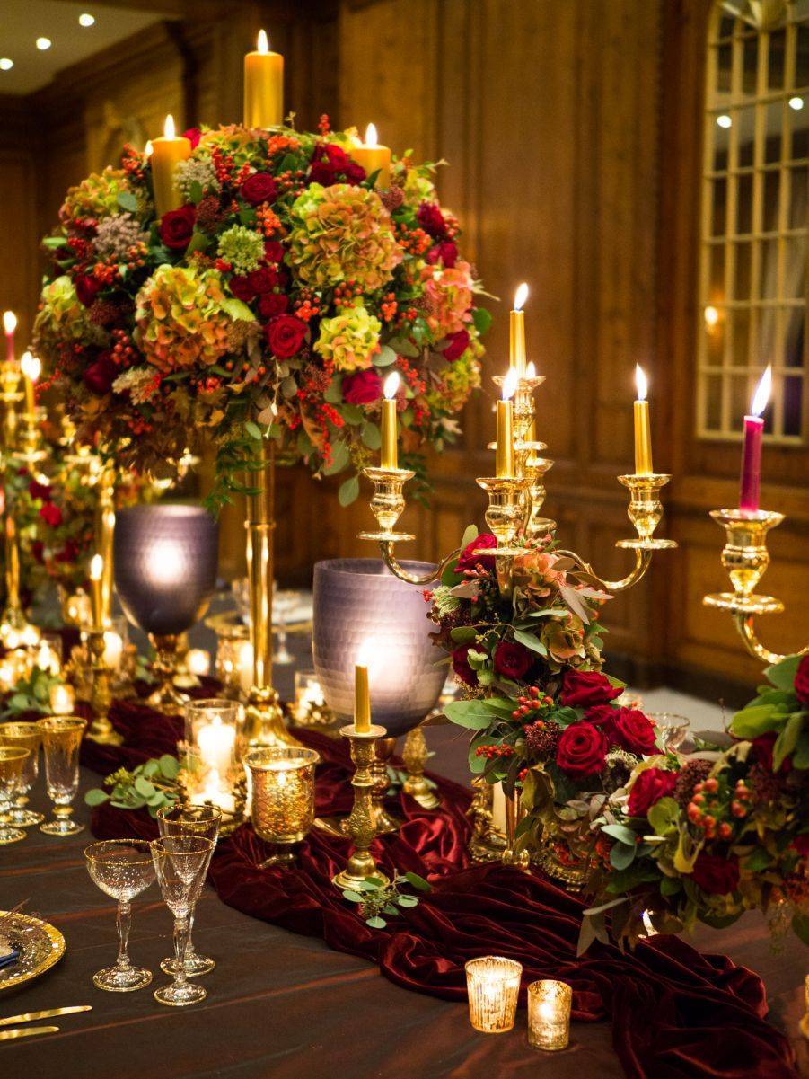 A festive feast at Hedsor House Beautiful festive blooms