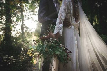 A boho bride in autumnal Umbria