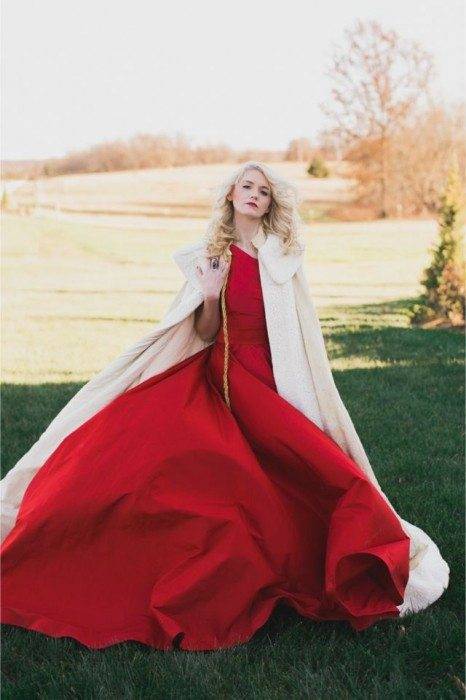 Striking red will make a vivid bride! Striking red will make a vivid bride!