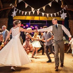 Keep them cosy – hot tips for warm weddings
