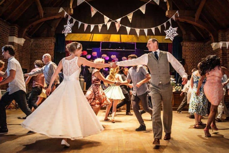 Keep them cosy – hot tips for warm weddings