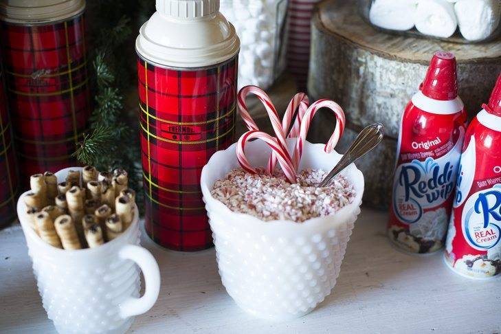 Cute flasks make sure it stays hot Photo: Brinton Studios Cute flasks make sure it stays hot Photo: Brinton Studios