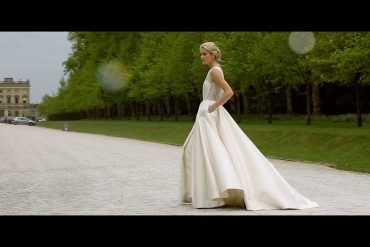 Amanda Wakeley’s Astor Collection