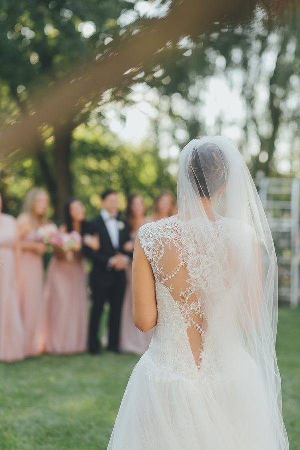 Peach and Pink for an Outdoor Wedding